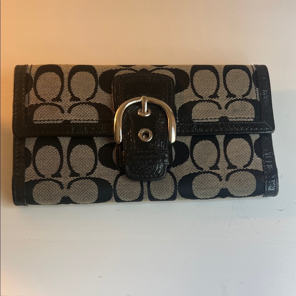 Coach Black and Cream Signature Wallet